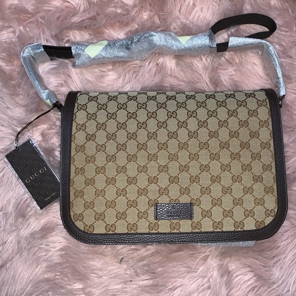 Gucci Messenger